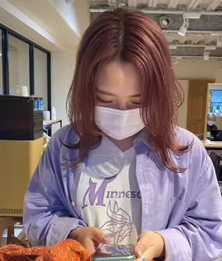 ミディアム カラー io濱川 遥のヘアスタイル