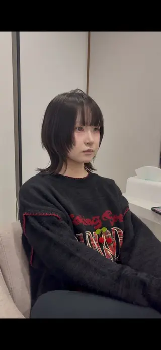 ミディアム レイヤー/ウルフ/ 縮毛矯正/照井友梨のヘアスタイル