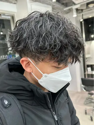 ミディアム パーマ メンズ 天神大名メンズパーマ メンズショートのヘアスタイル
