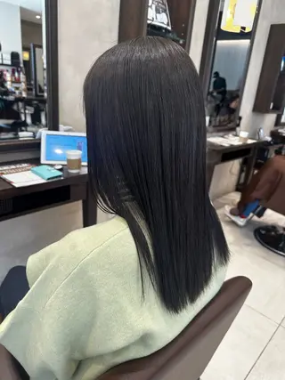 カラー 荒木 郁実のヘアスタイル