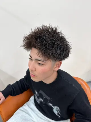 パーマ メンズ 梅田/全パーマ特化/ ケアパーマ/秋本大智のヘアスタイル