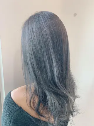 セミロング カラー 白髪ぼかしハイライト 柳川拓哉のヘアスタイル