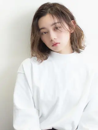 カラー 伊藤 由妃乃のヘアスタイル