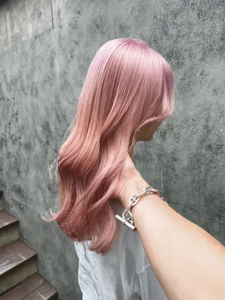 セミロング カラー ブリーチ koheiのヘアスタイル