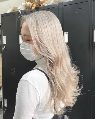 ミディアム カラー パーマ ヘアアレンジ メンズ キッズ ネイル マツエク・マツパ 切りっぱなしヘアボブ ミディアムヘアRYOのヘアスタイル