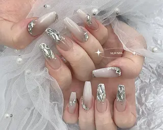 ネイル 🫧NUR NAIL✨のネイルデザイン