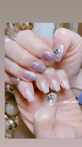ネイル JINI NAIL所属・ジニ ネイルのネイルデザイン