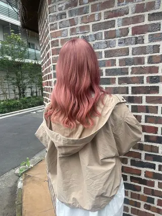 ロング エクステ/ハイトーン /レイヤーカットのヘアスタイル