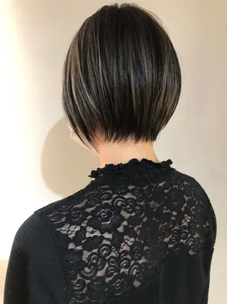 ショート カラー 上品な大人レイヤー 🍀渋谷🍀濱口敬太のヘアスタイル