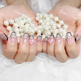 ネイル Queening 🦋のネイルデザイン