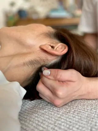 脳休ヘッド ストレッチのエステ・リラクイメージ