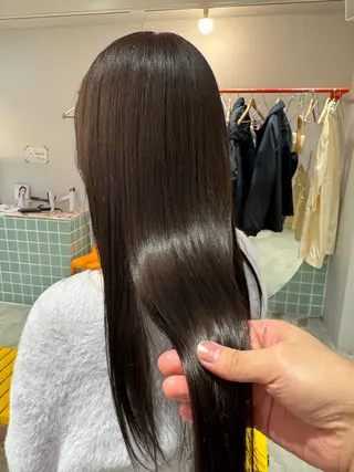 ロング カラー ROSTAR セイゴのヘアスタイル