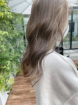 ロング カラー マエダ リョウのヘアスタイル