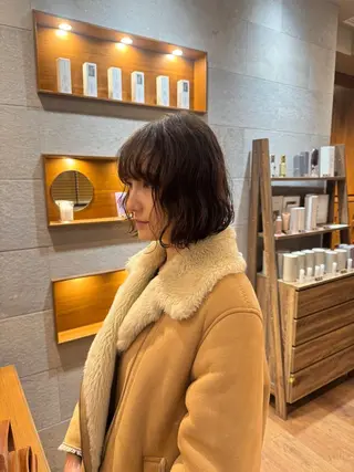 ショート ボブ×レイヤーカット 艶髪🇰🇷中山蓮のヘアスタイル