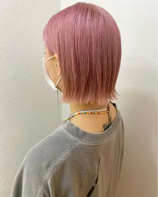 ミディアム ニュアンスカラー/ 🫧レミ(坊主)のヘアスタイル