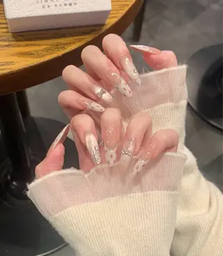 ネイル 周 テイのネイルデザイン