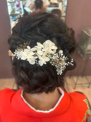 セミロング ヘアアレンジ 💛艶カラー髪質改善 💛MIYUのヘアスタイル