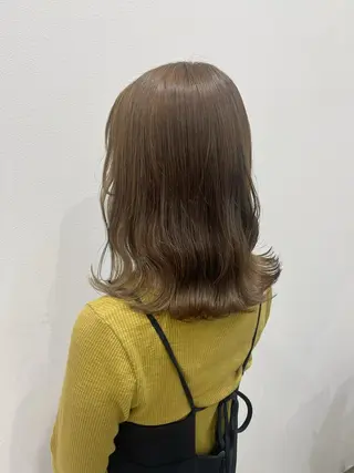 セミロング カラー 長山 茉白のヘアスタイル
