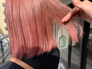 ミディアム カラー パーマ ヘアアレンジ メンズ キッズ ネイル マツエク・マツパ 切りっぱなしヘアボブ ミディアムヘアRYOのヘアスタイル