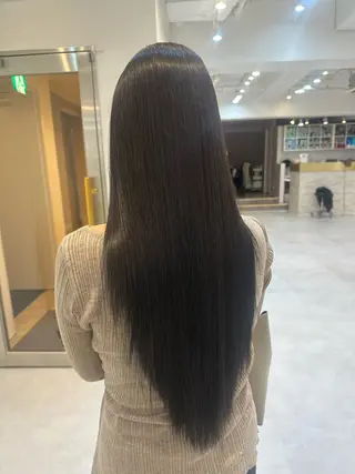 ロング Emuest心斎橋 SAKIのヘアスタイル