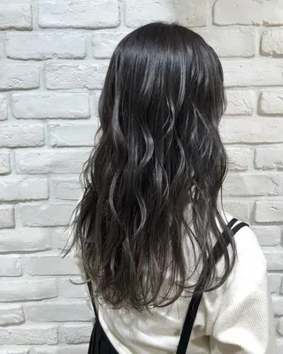 ロング カラー ベージュカラー🧸 伊藤なつみのヘアスタイル