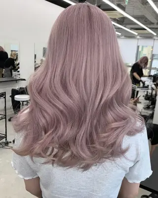 カラー BLEACHi /noeのヘアスタイル