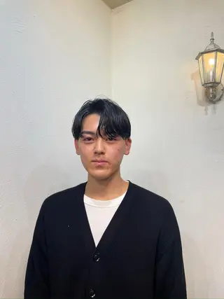 パーマ メンズ 坂本菜摘 |レイヤーカットのヘアスタイル