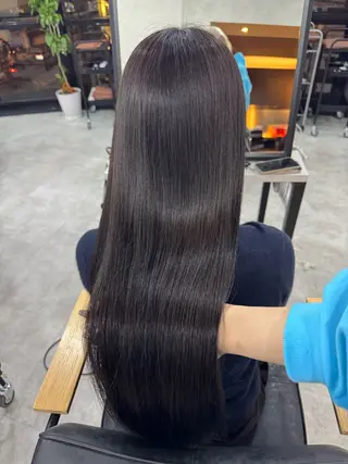 ロング カラー 赤み無し柔らかカラー 【梅田】madokaのヘアスタイル