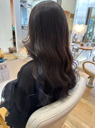 カラー 山本 瑠華のヘアスタイル