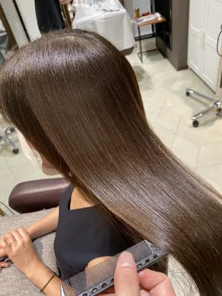 ロング 深夜まで営業中‼️ レム髪質改善のヘアスタイル