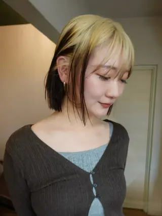 ショート ハイトーン特化/和音 【デザインカラー】のヘアスタイル