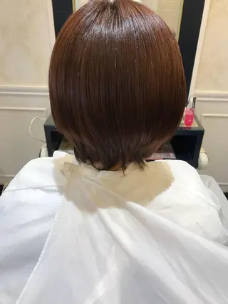 ショート カラー 粟田 めぐみのヘアスタイル