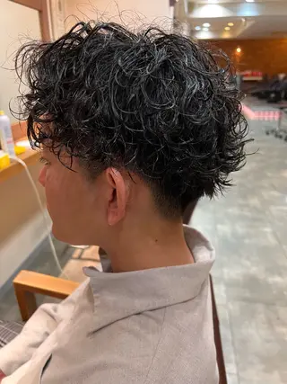 パーマ メンズ 透明感・艶感 小坂隼斗のヘアスタイル