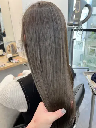 ロング カラー mai🐷髪質改善 🖤透ける暗髪🖤のヘアスタイル