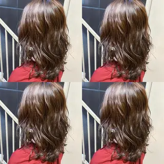 カラー ご予約 宜しくお願いします！のヘアスタイル