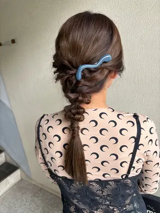 ロング ヘアアレンジ 森岡 紗羽のヘアスタイル