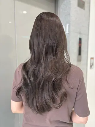 ロング カラー 流行りの透明感カラー ×縮毛矯正🤍ユウのヘアスタイル