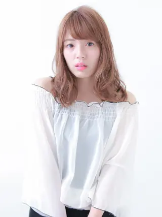 ミディアム パーマ 中林 由佳のヘアスタイル