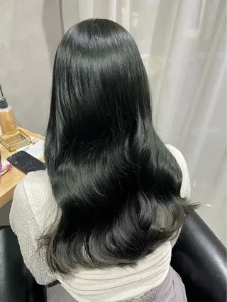 ロング 福本 梓のヘアスタイル
