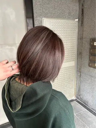 ショート カラー 脱白髪染め美容師 竹内涼乃のヘアスタイル
