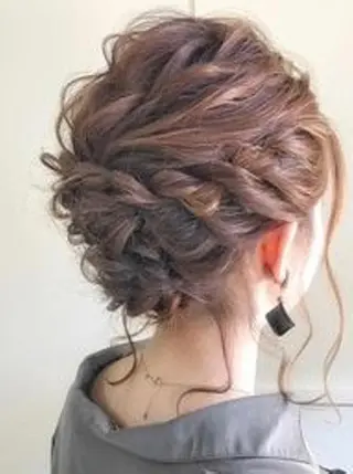 セミロング カラー ヘアアレンジ 【公式】amble luxe池袋東口🩷のヘアスタイル