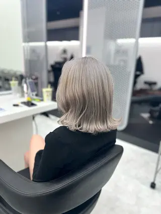 ミディアム カラー ヘアアレンジ 透明感×韓流ハイ トーン🫧RYUTAのヘアスタイル