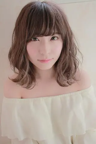 ミディアム カラー パーマ 伊藤 功士のヘアスタイル