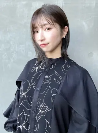 ミディアム カラー wakana / くびれカットのヘアスタイル