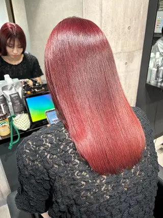 セミロング カラー _WHITE / KENTOのヘアスタイル
