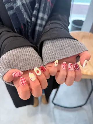 ネイル はばすみれ🎀ﾈｲﾙ 光ﾌｪｲｼｬﾙ ﾍｱのネイルデザイン