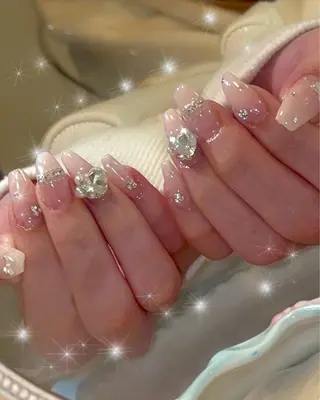 ネイル LUANA所属・LUANA ジュリのネイルデザイン