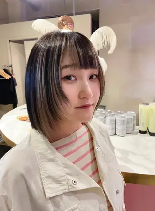 ミディアム CHIHIRO メリケンビューティーのヘアスタイル