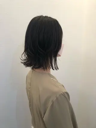 ミディアム ツノガイ エリのヘアスタイル