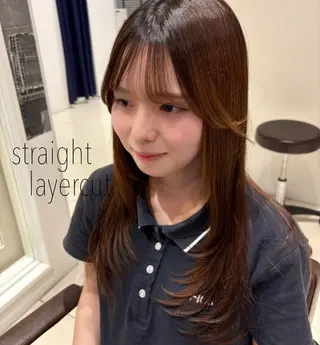 ロング EARTH 柿崎日菜のヘアスタイル